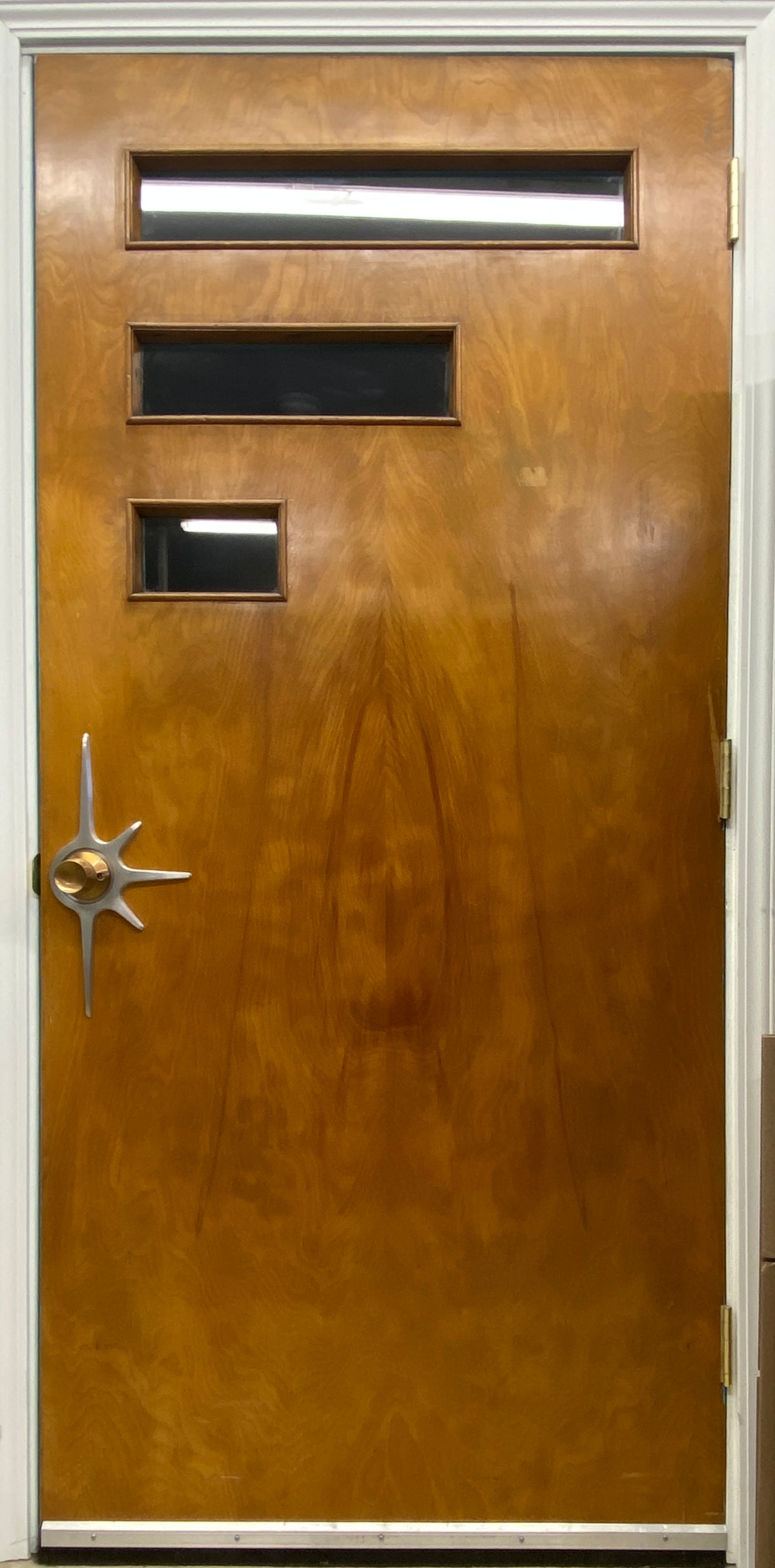 Rising Sun Atomic Starburst Escutcheon