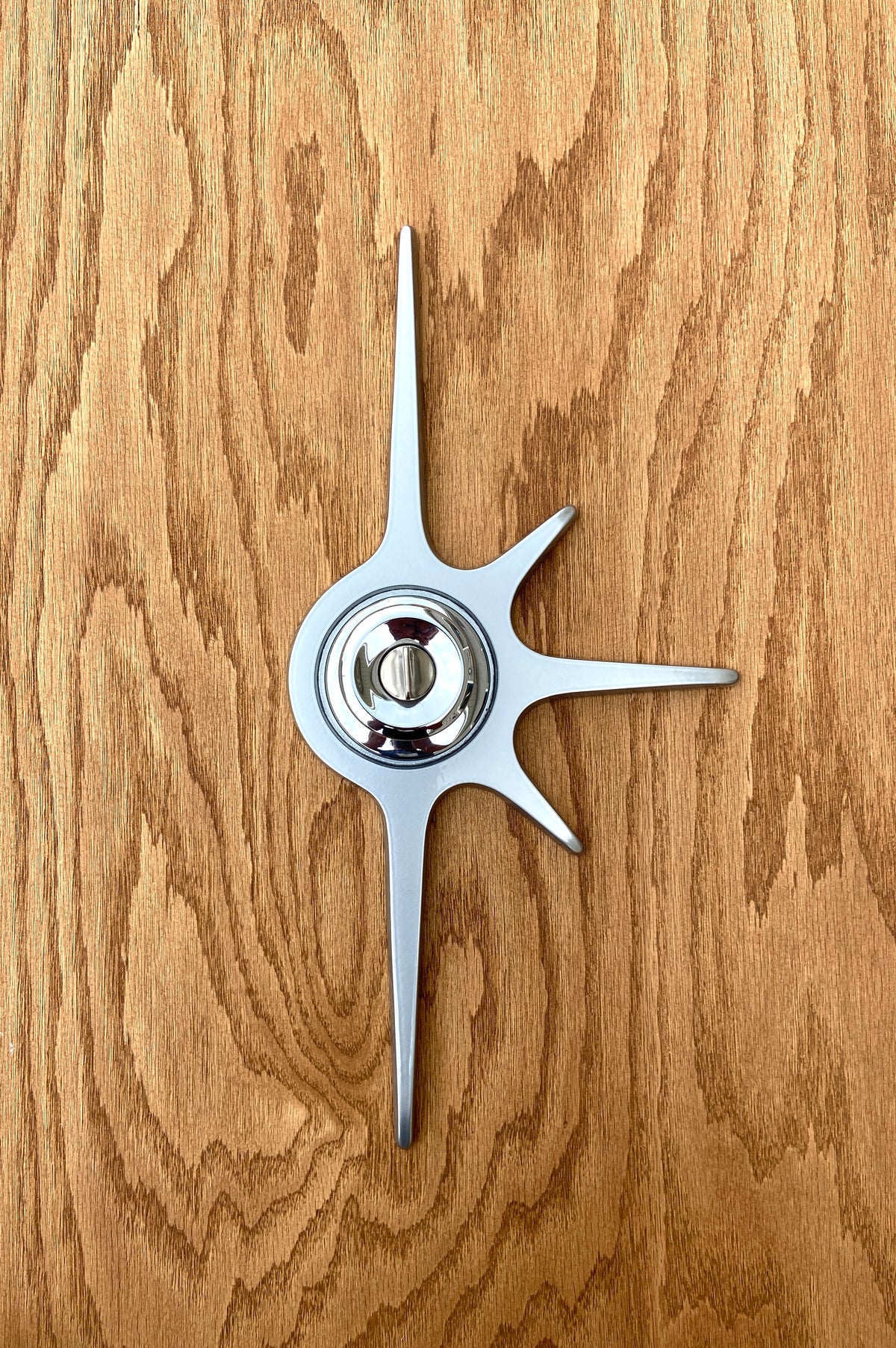 Rising Sun Atomic Starburst Escutcheon