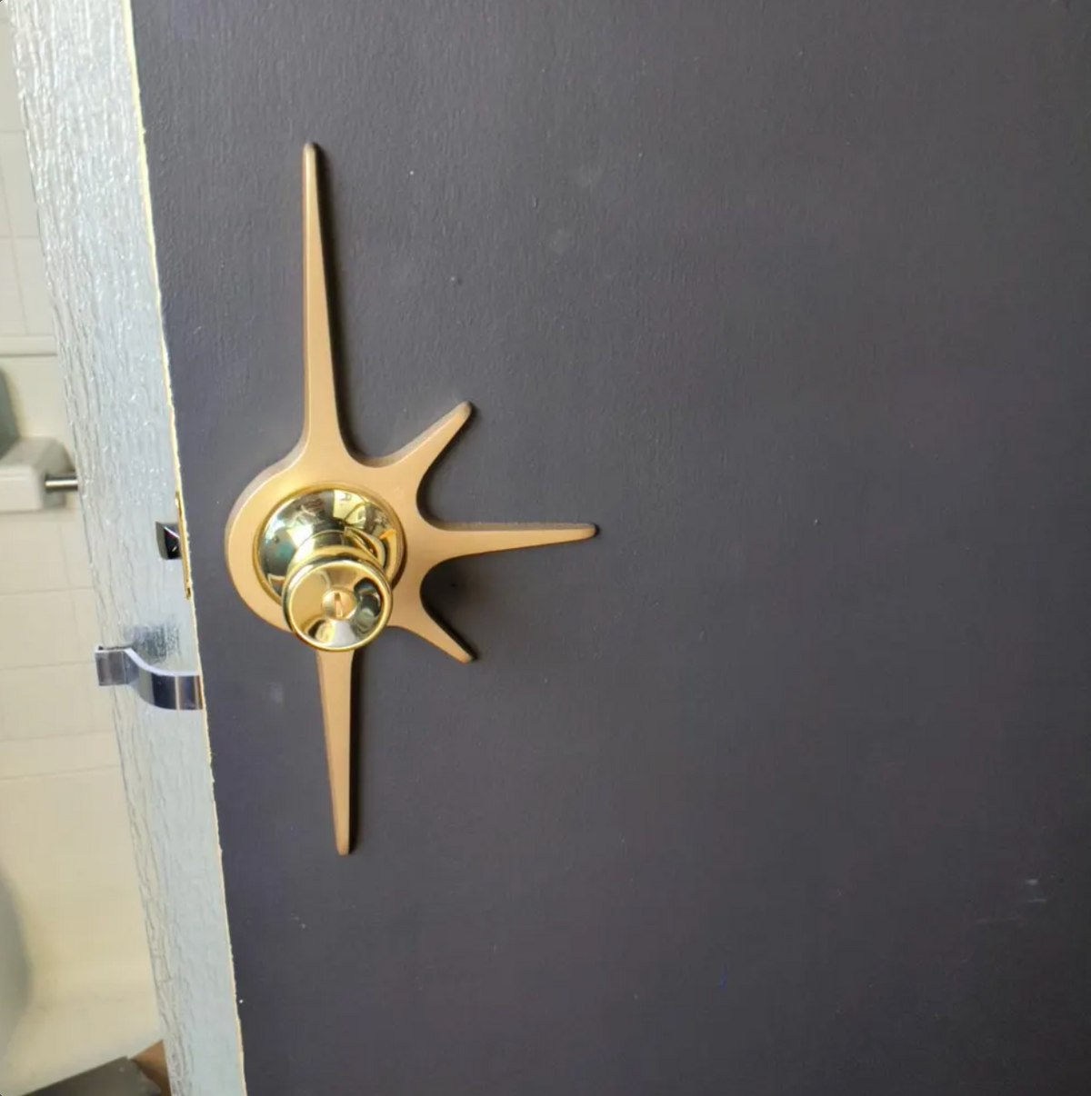 Rising Sun Atomic Starburst Escutcheon