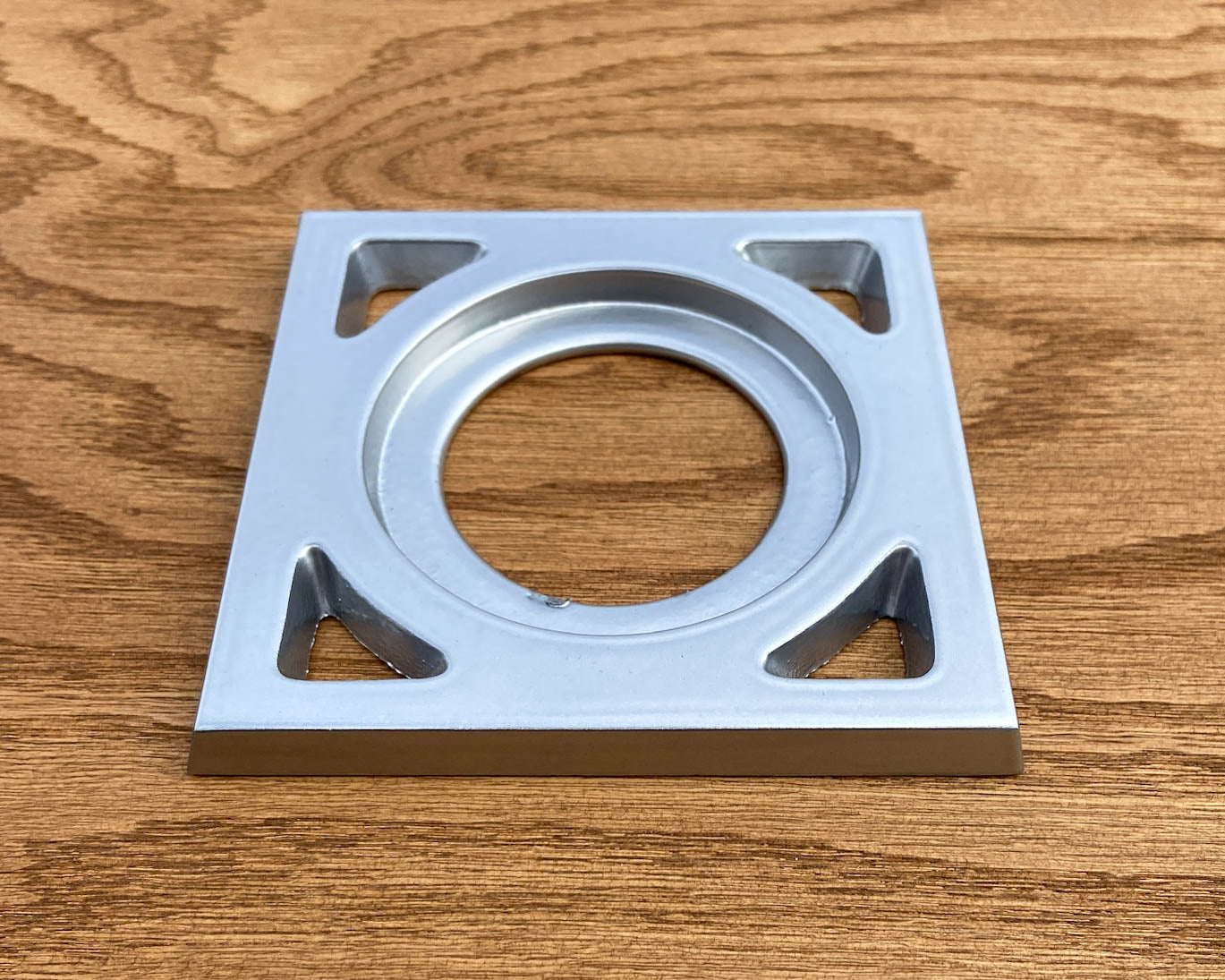 Breezeblock Solo Aluminum Doorknob Escutcheon Plate