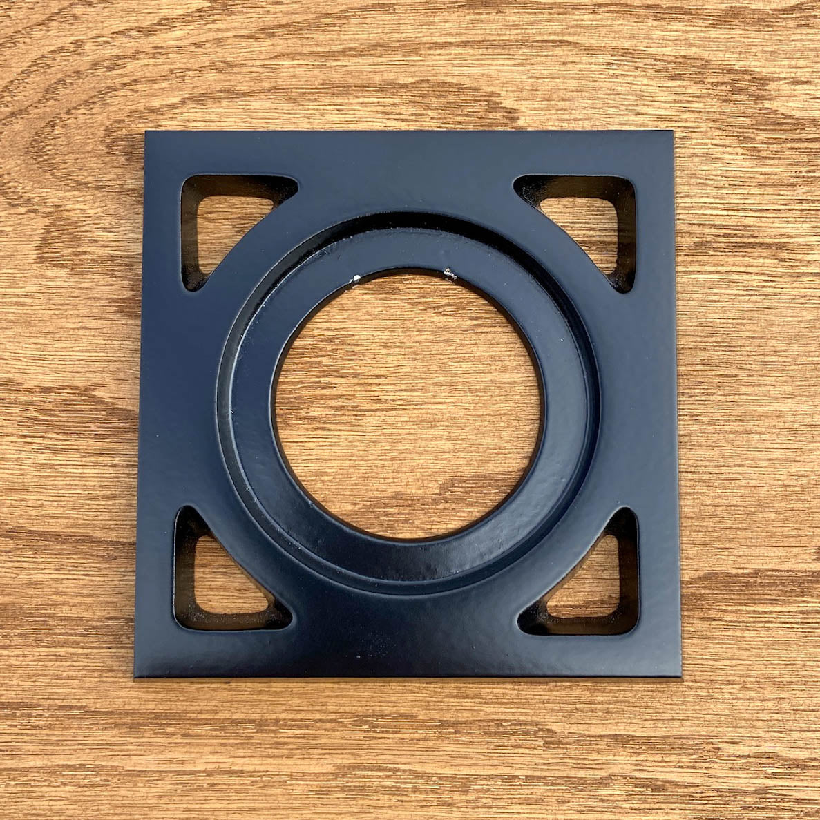 Breezeblock Solo Aluminum Doorknob Escutcheon Plate
