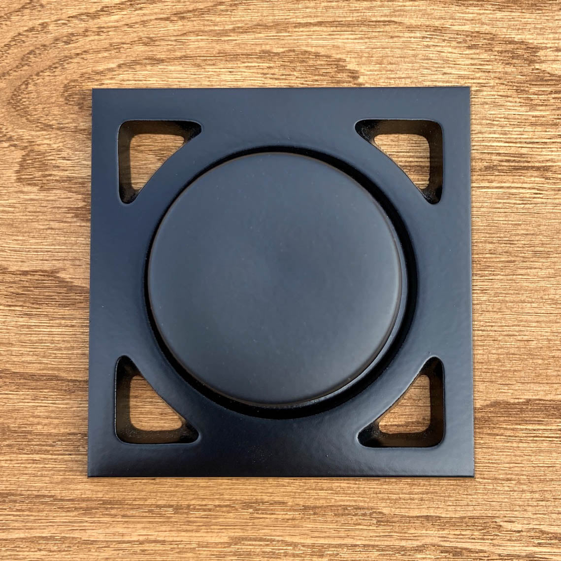 Breezeblock Solo Aluminum Doorknob Escutcheon Plate