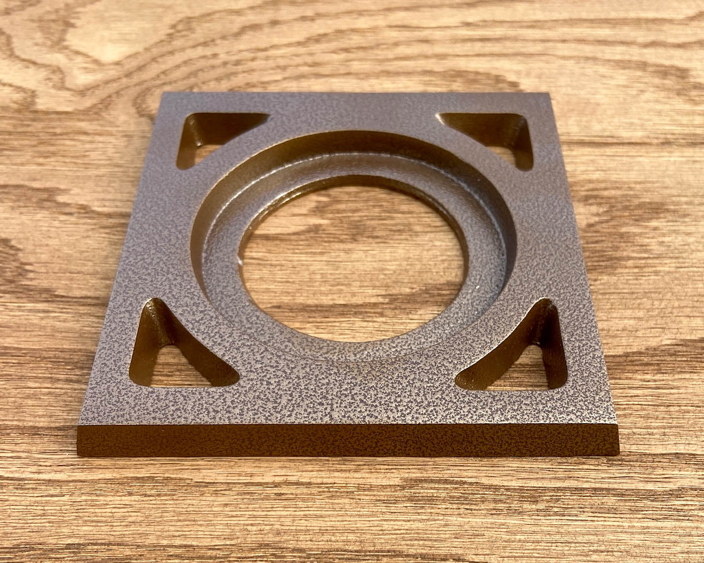 Breezeblock Solo Aluminum Doorknob Escutcheon Plate